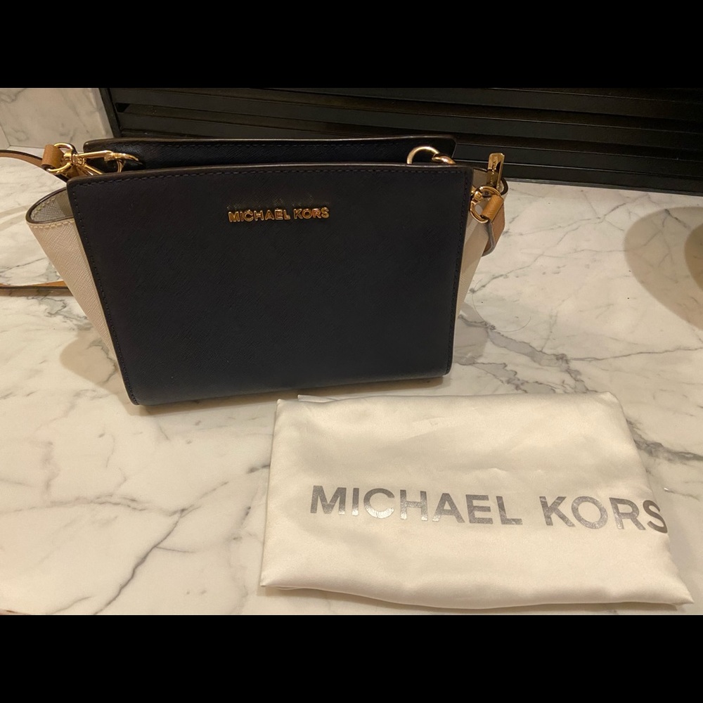 Michael Kors Crossbody Bag